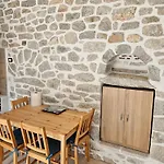 شقة Rigas Stone Tower East Mani 2