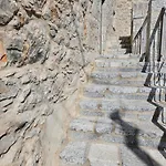 Rigas Stone Tower East Mani 2 شقة Argilia