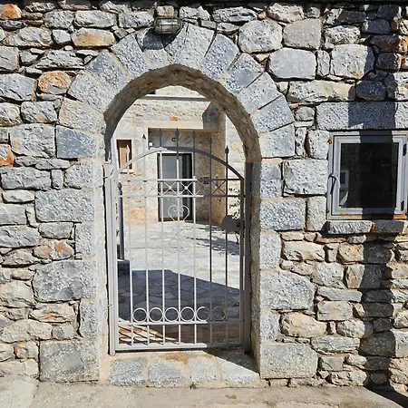 Apartamento Rigas Stone Tower East Mani 2 *